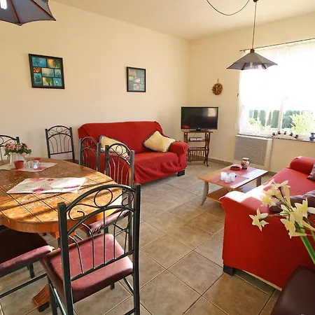 Villa Mark *